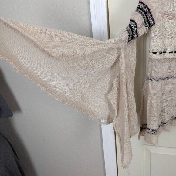 Free People | Cream Cable Knit Distressed Sweater Size Extra Small - Picture 7 of 14